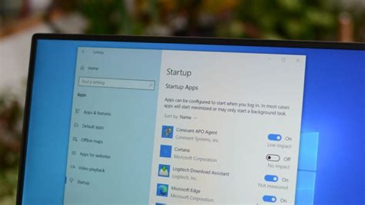 How do I see startup programs in Linux