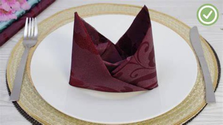 How do you fold a napkin into a cone
