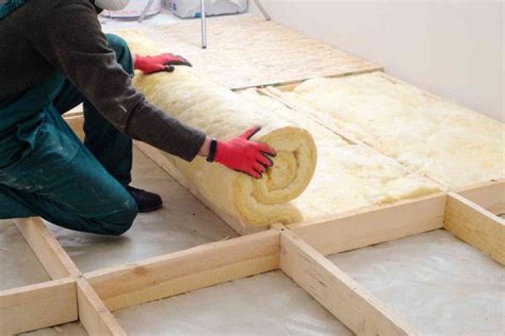 How much do insulation installers make